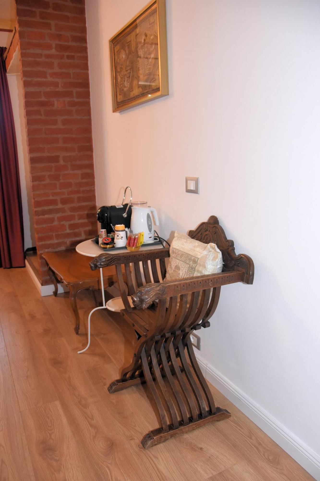 Guest House La Carolina Tigliole Bagian luar foto
